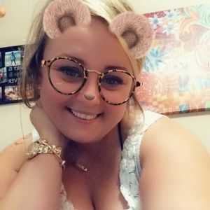 Meet your Posher, Colleen